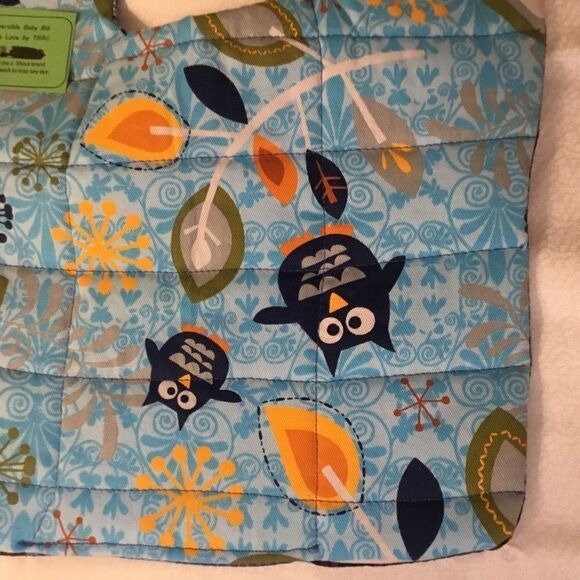 NWT 3/$25 or $12 ea.. Handmade Quilted Reversible Bib - Picture 5 of 5